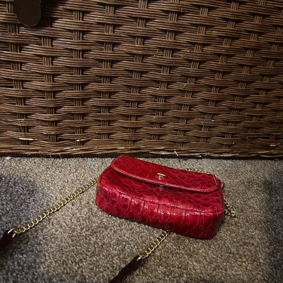 red mini crossbody - Picture 3 of 5